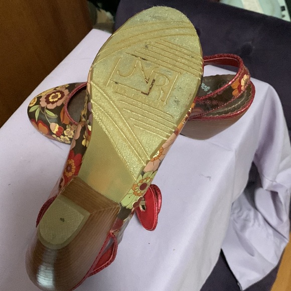 Not Rated unique stacked heel - Picture 5 of 6